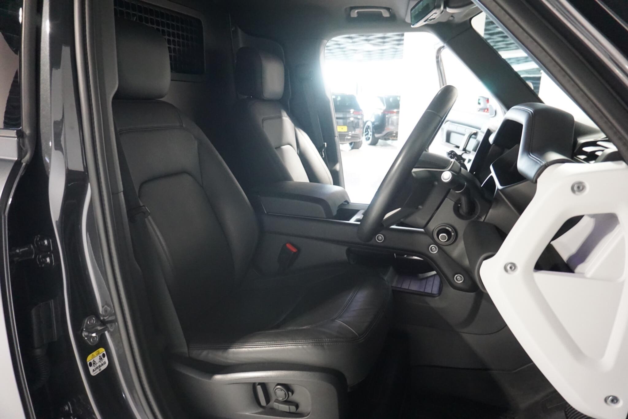 Land Rover Defender 110 3.0 D350 MHEV X-Dynamic HSE Hard Top SUV 5dr Diesel Auto 4WD MWB Euro 6 (s/s) (350 ps)
